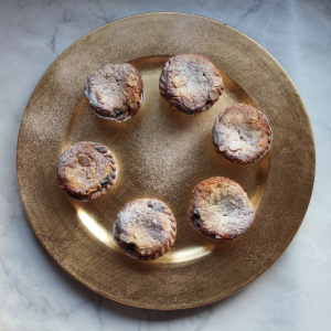 Almond Mince Pies Box of 8